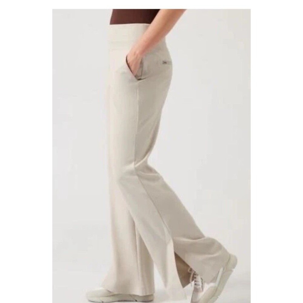 Athleta Venice Flare Pant M Abalone Gray High Rise Travel Yoga Wide Leg Soft